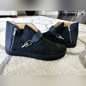 Von Dutch Adrianna Black Punk Studded Sneakers 10 New